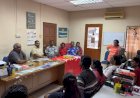 பத்து மலையை ஒட்டியுள்ள  பூக்கடைகளை  அப்புறப்படுத்துவது யார் ?