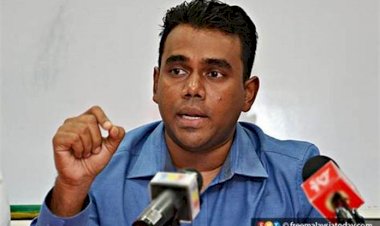 தாம் நீக்கப்பட்டது எதற்காக என்று காரணம் தெரியவில்...