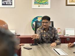 நமது இந்தியர்கள் வியாபாரங்களில் எப்போதும் வேரூன்றி இருக்க வேண்டும்